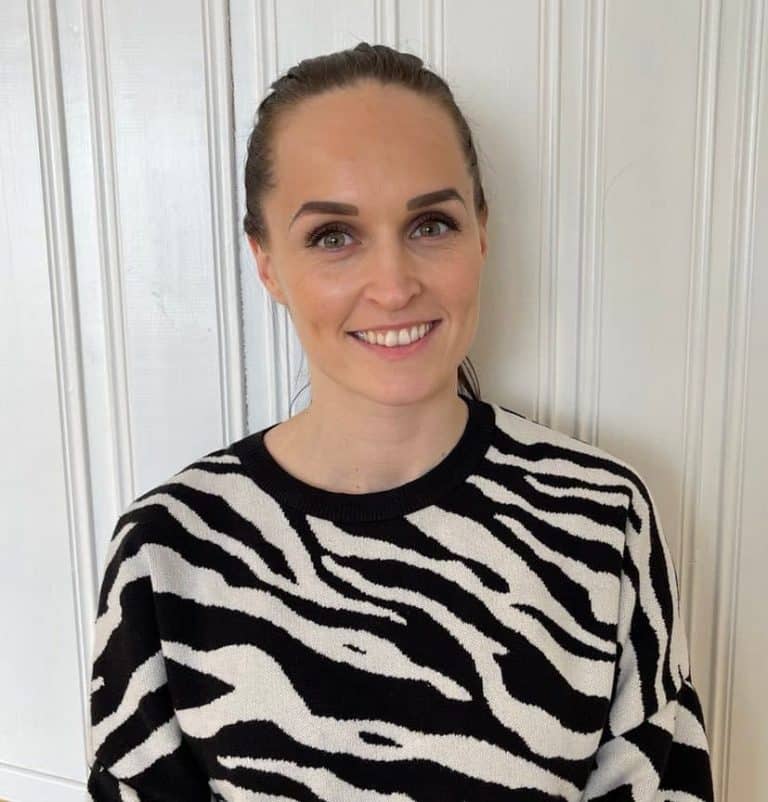 273037228_375469137502420_5437593978561554296_n-768×802